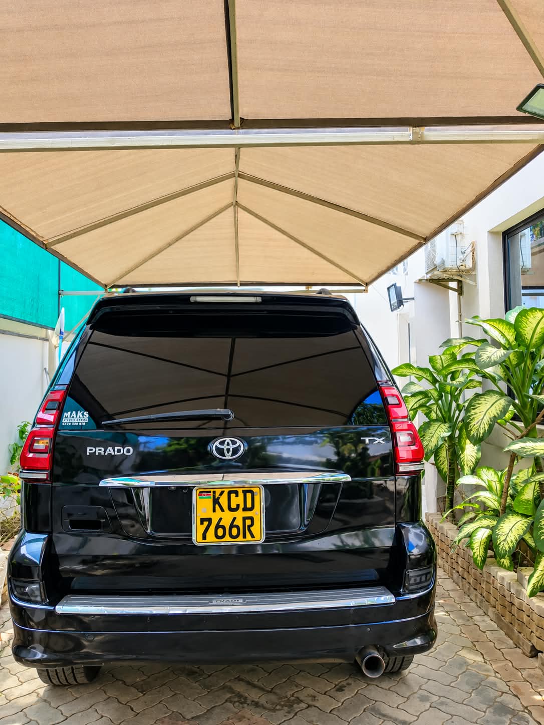 Toyota Land Cruiser Prado TX, black, at @Dawn's Ville